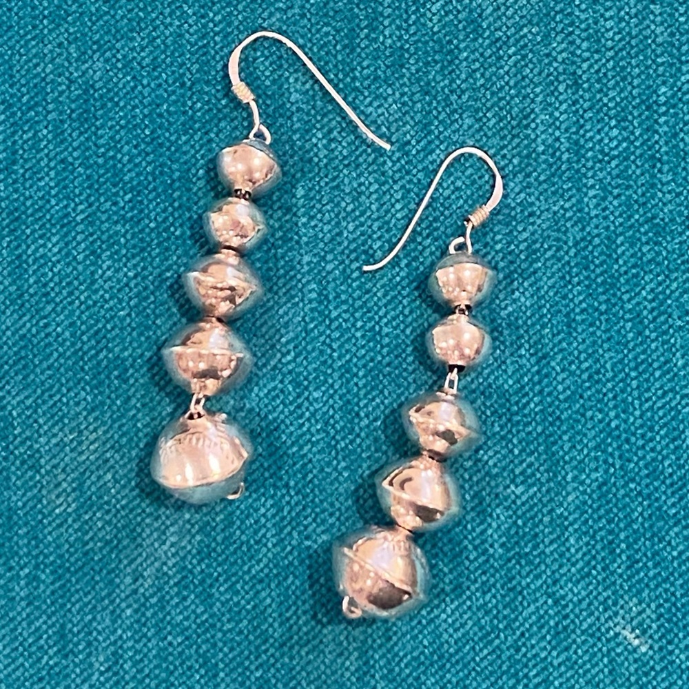 Vintage southwestern sterling silver drop earrings